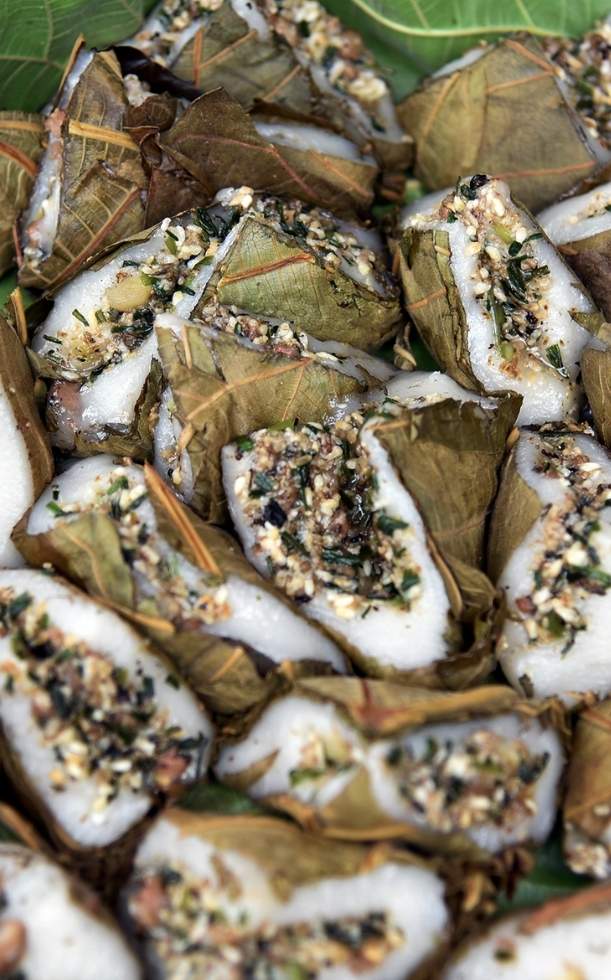 Cách làm bánh trứng kiến, đặc sản Cao Bằng thơm lừng béo ngậy