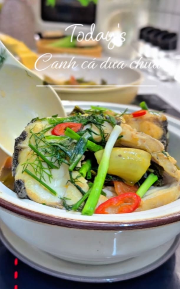 2 cách nấu canh chua cá trắm với dưa chua cực ngon đơn giản tại nhà