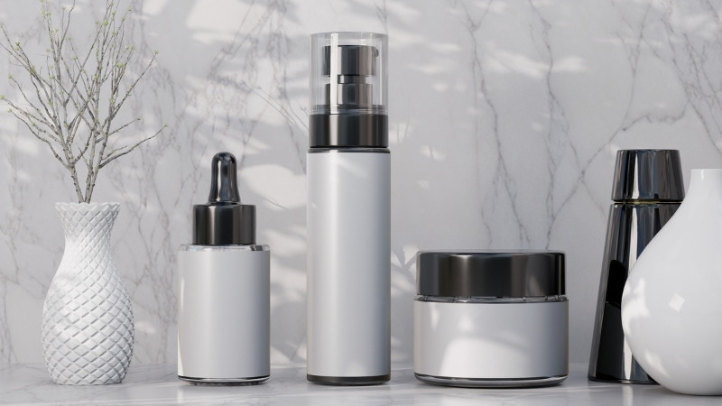 Chạm tay bẩn, bỏ qua chống nắng và dùng treatment mạnh là sai lầm phổ biến nhất Chạm tay bẩn, bỏ qua chống nắng và dùng treatment mạnh là sai lầm phổ biến nhất