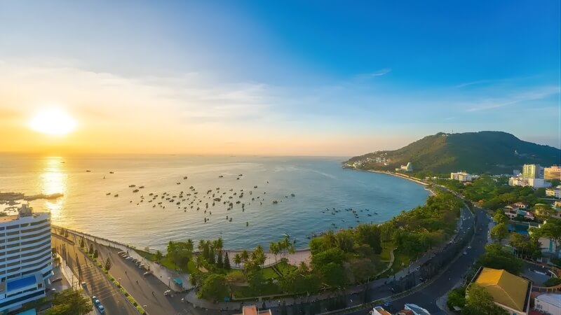 Đi biển gần Sài Gòn