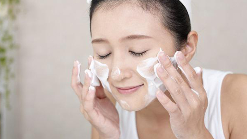 Rửa mặt sai cách