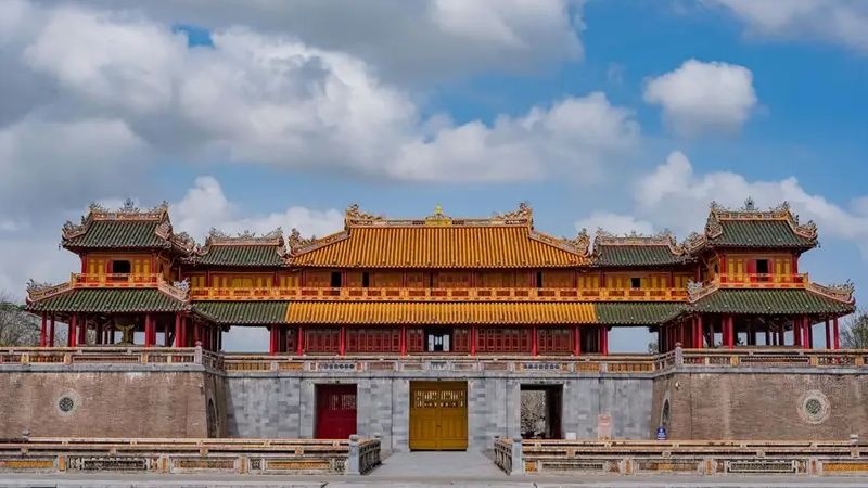 Chi phí du lịch Huế 2026