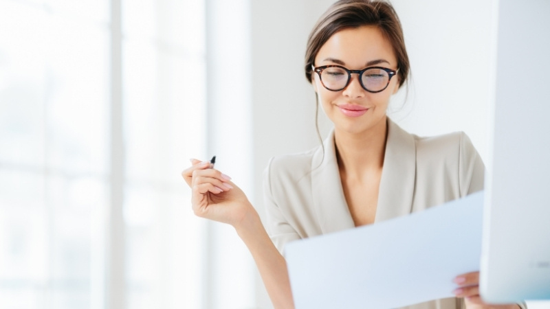 Bạn có thể tìm việc online trên các trang tuyển dụng uy tín