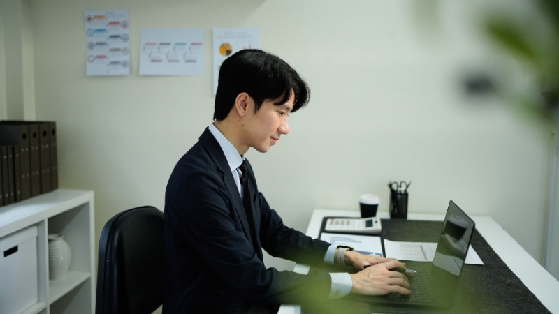 Bạn phải bàn giao đầy đủ tài sản, tài liệu và tài khoản công việc