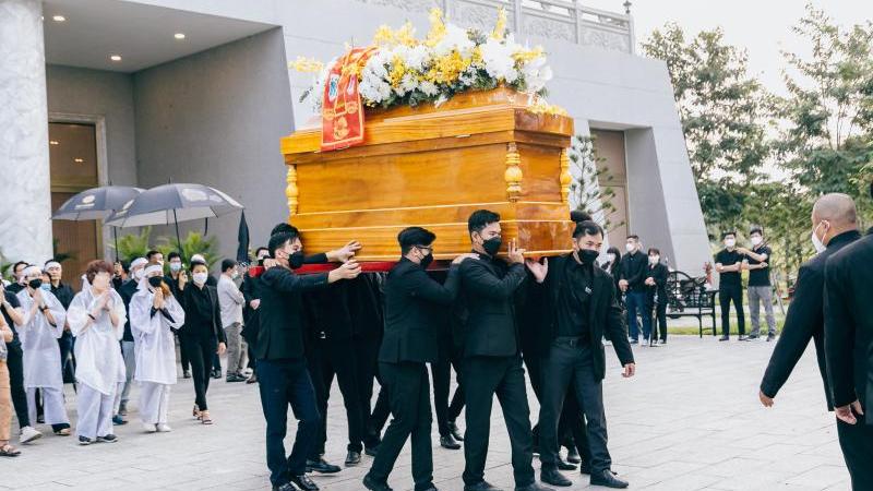 Liên hệ đơn vị dịch vụ tang lễ uy tín