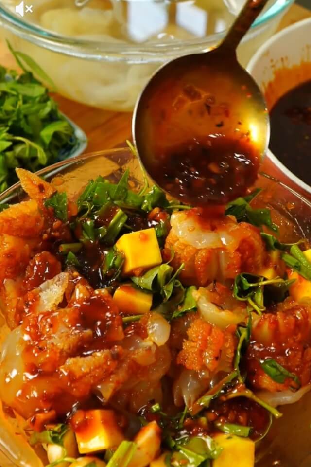 Cách làm sứa sốt Thái cay tê chua ngọt, bùng vị giác, nhâm nhi cực đã