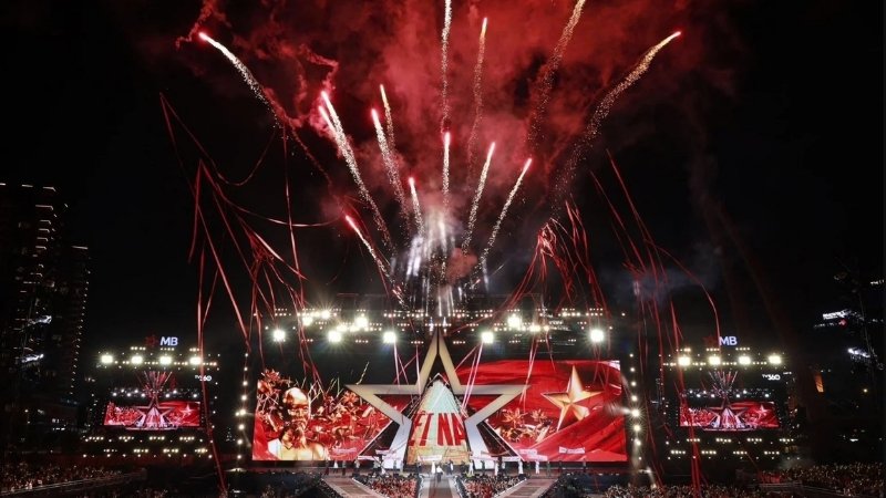 Vé VIP có chỗ ngồi trung tâm, vé GA gồm khu đứng gần sân khấu và khán đài