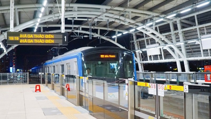 Chuyến cuối khởi hành lúc 22:00 (T2 - T5) và kéo dài đến 23:00 (T6 - CN)