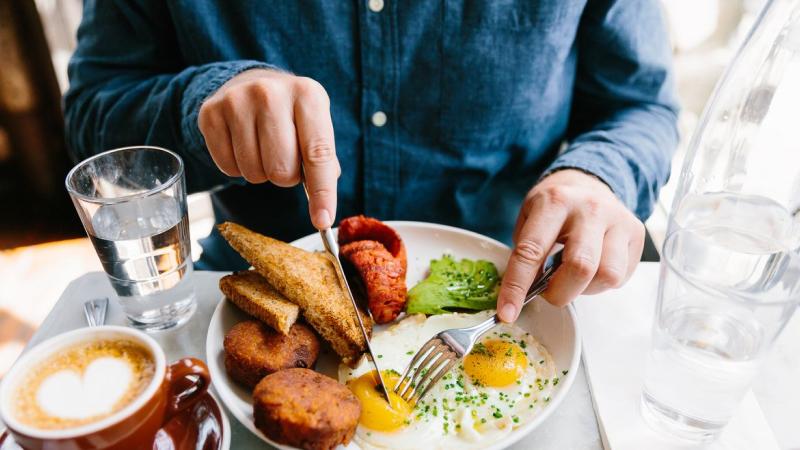 Những sai lầm buổi sáng khiến bạn khó giảm cân