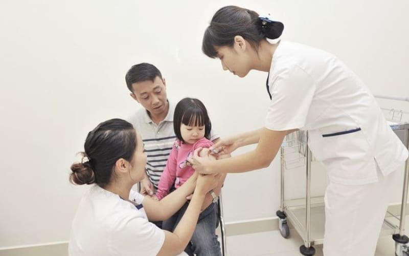 Tiêm vắc xin rồi có khả năng bị lại không.