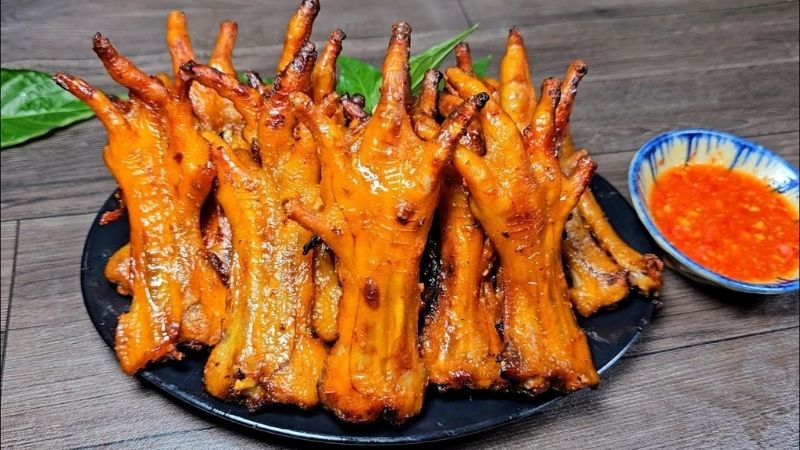 Chân gà nướng