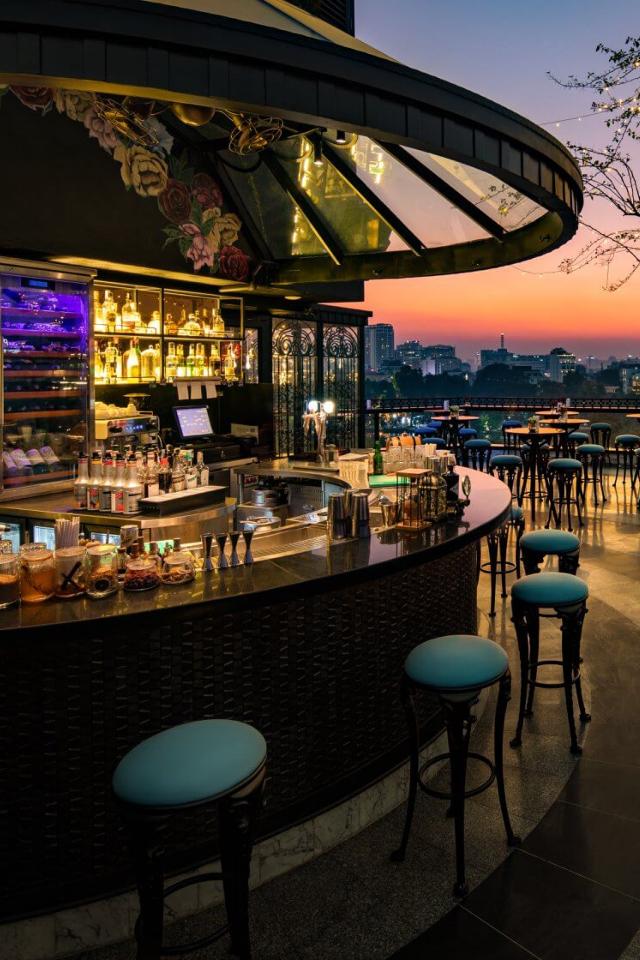 Top 8 quán bar Sài Gòn siêu có gu, cực chill cho cuối tuần hẹn hò