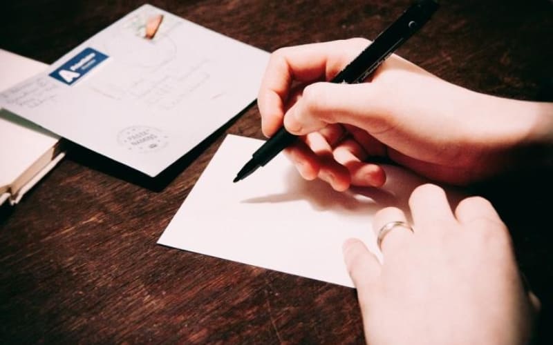 Hướng dẫn viết thơ ngắn ý nghĩa cho thiệp chúc