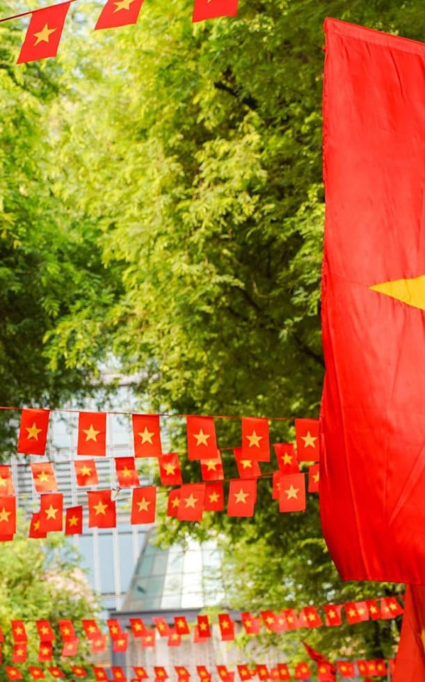 Những bài thơ hay về Tổ quốc Việt Nam giàu cảm xúc và ý nghĩa