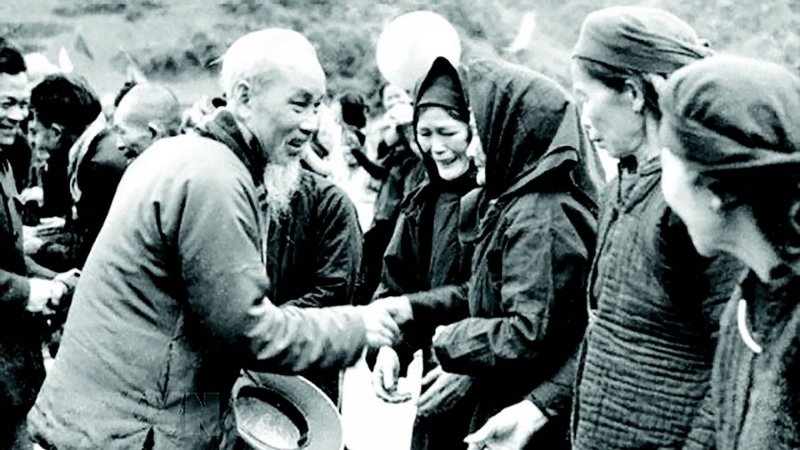 Bài thơ về Bác Hồ lớp 2 và tiểu học