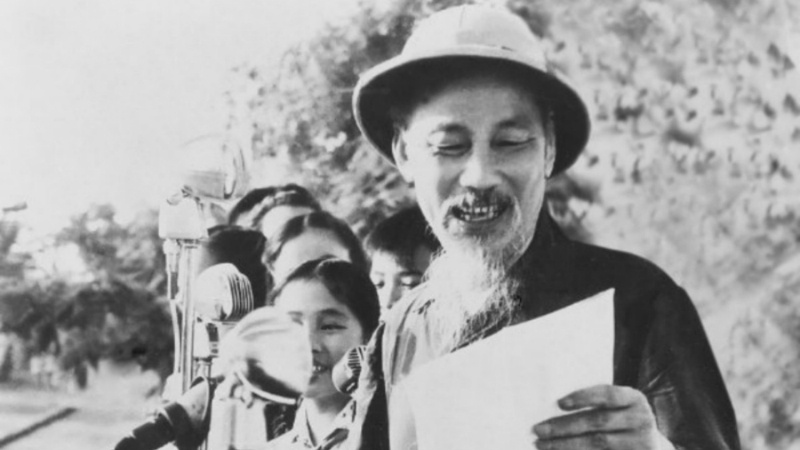 Những tác giả viết thơ về Bác Hồ