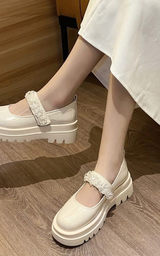 Cách phối đồ với giày búp bê Lolita đẹp và chuẩn phong cách