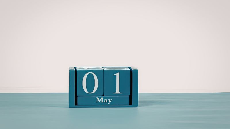 STT chào tháng 5 hài hước