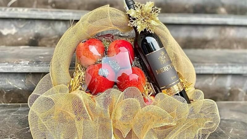 Combo sang trọng (rượu + giỏ quà)