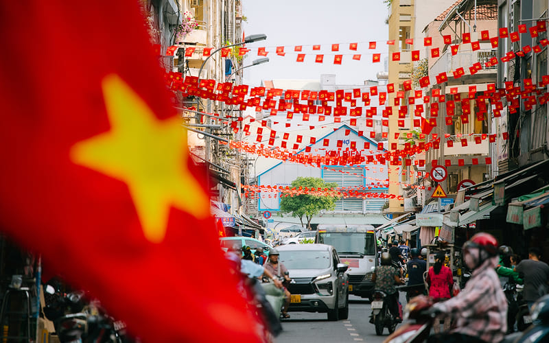 Lời chúc 30/4 cho người yêu ngắn gọn