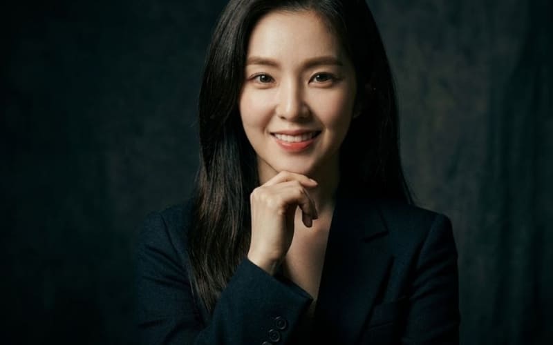 Prompt chân dung tập trung mô tả cảm xúc, ánh sáng