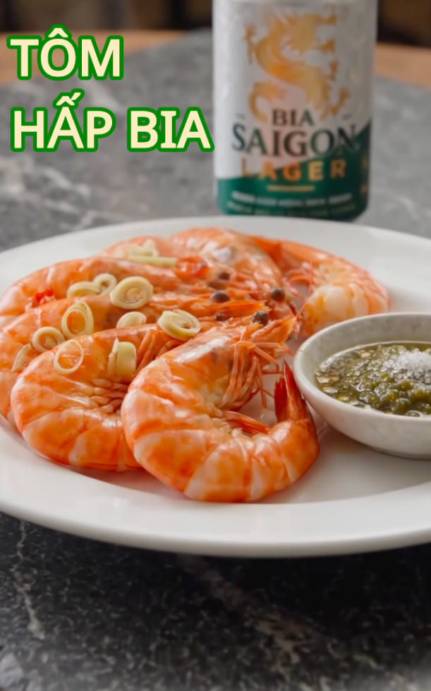 Cùng làm tôm sú hấp bia thơm lừng cho bữa tiệc ngày xuân