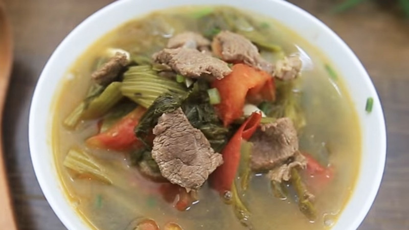 Canh dưa chua thịt bò