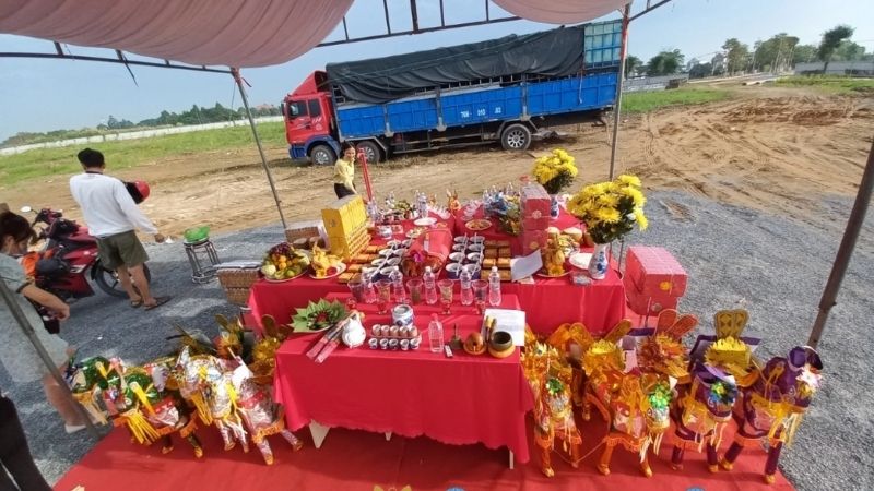 Tránh cuốc đất vào những vị trí phạm Thái tuế hoặc hướng xấu