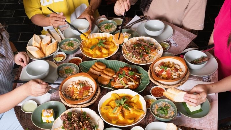 Thực đơn khoảng 5 - 7 món là hợp lý