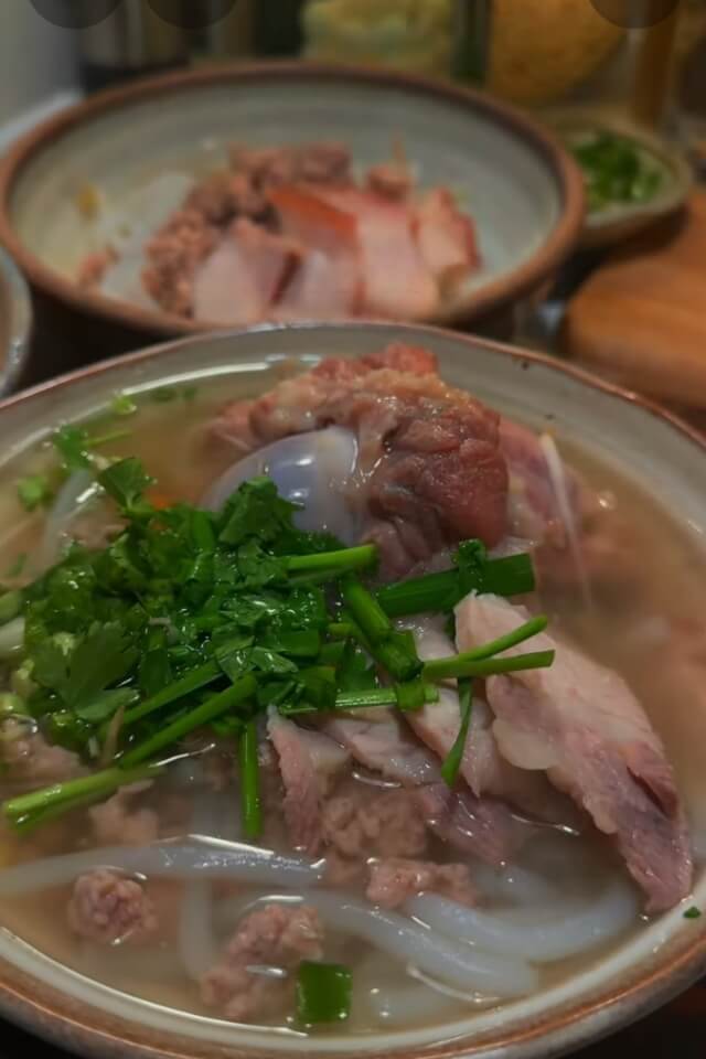 Công thức nấu bánh canh thịt heo đơn giản, đậm đà, dễ làm tại nhà