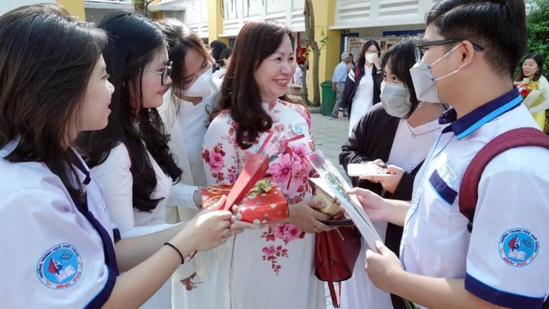 Lời chúc dành cho giáo viên dạy Vật lý Lời chúc dành cho giáo viên dạy Vật lý