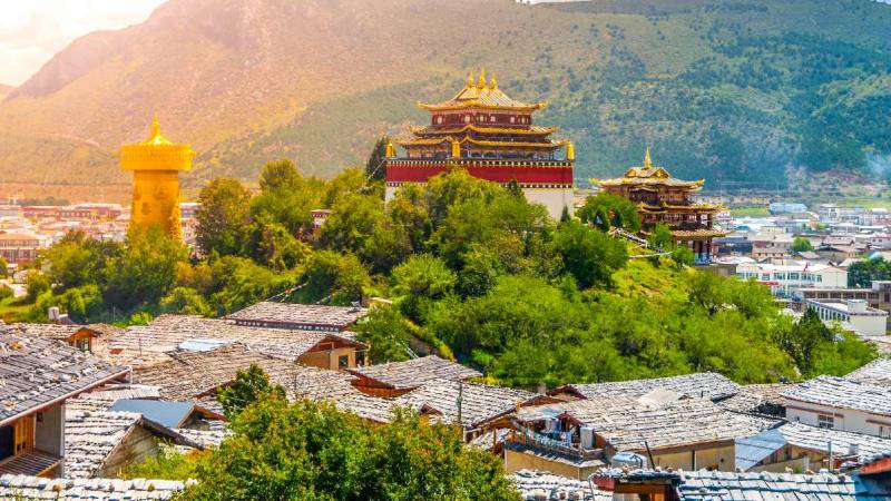 Chạm tay vào "Thiên đường" Shangri-La Chạm tay vào "Thiên đường" Shangri-La