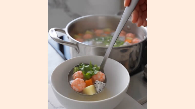 Thành phẩm món canh thanh long