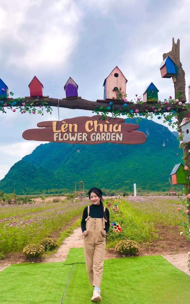 Khu du lịch Lèn Chùa Quảng Bình: Điểm du lịch tâm linh và sinh thái