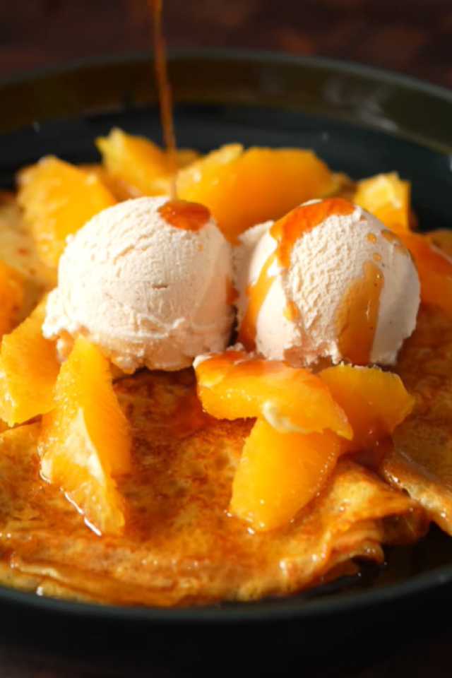 Công thức làm bánh crepes sốt cam béo ngọt, chua thanh