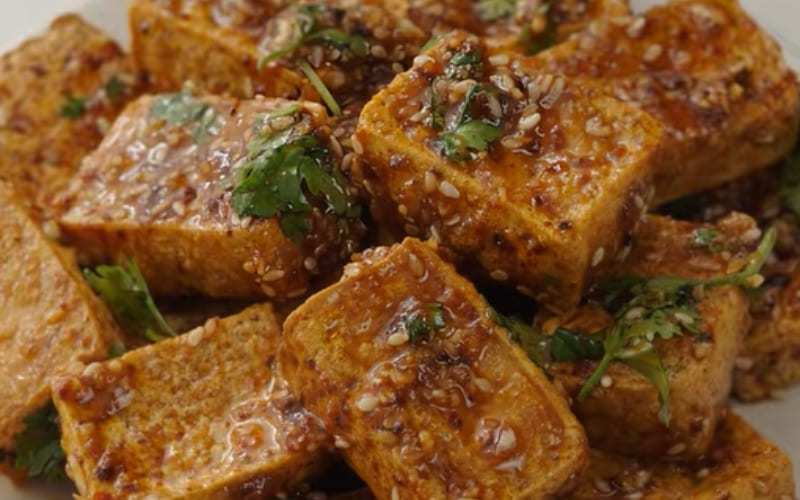 Món ăn ngon hơn khi dùng ngay lúc nóng. 