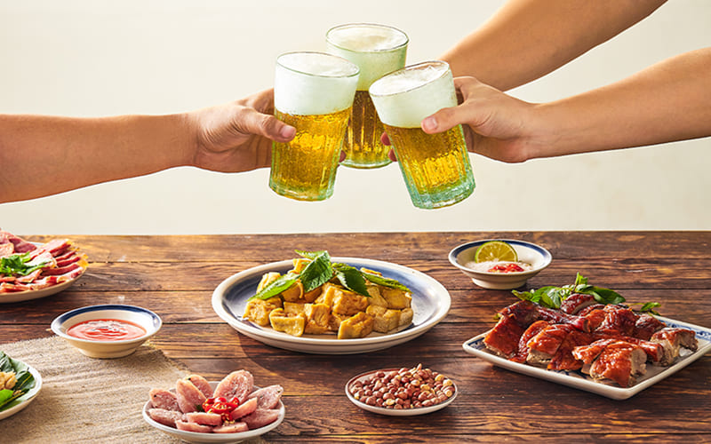 Món ăn kết hợp với Heineken Silver chai nhôm