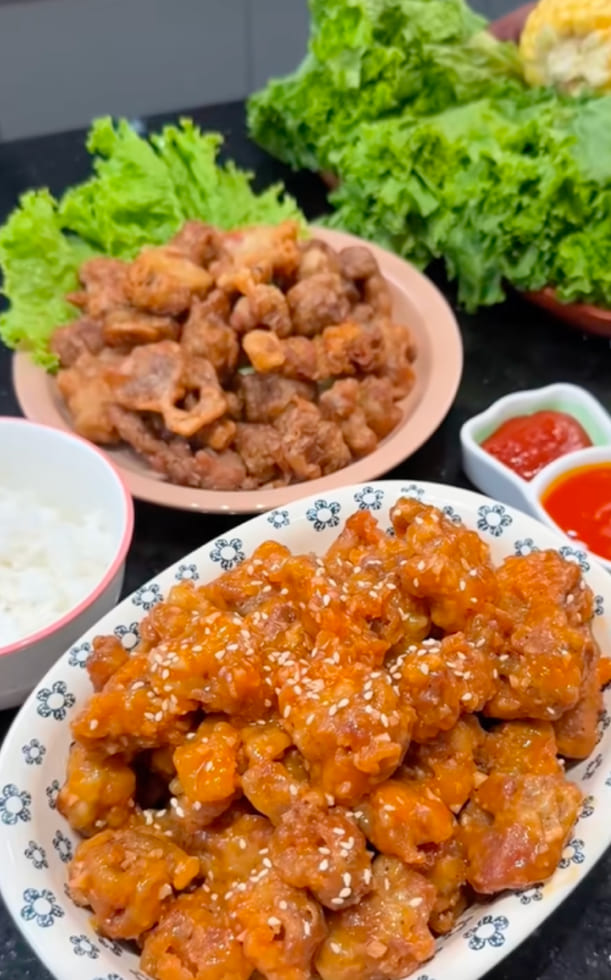 Công thức làm sụn gà chiên sốt bơ cay dễ làm, lai rai cùng bia ngon