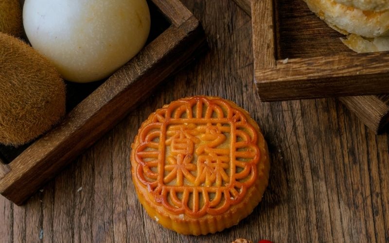 Người bị gan nhiễm mỡ không nên ăn bánh Trung Thu