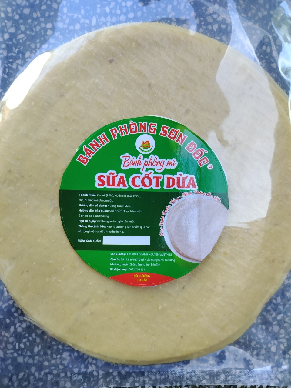 Bánh phồng mì nước cốt dừa