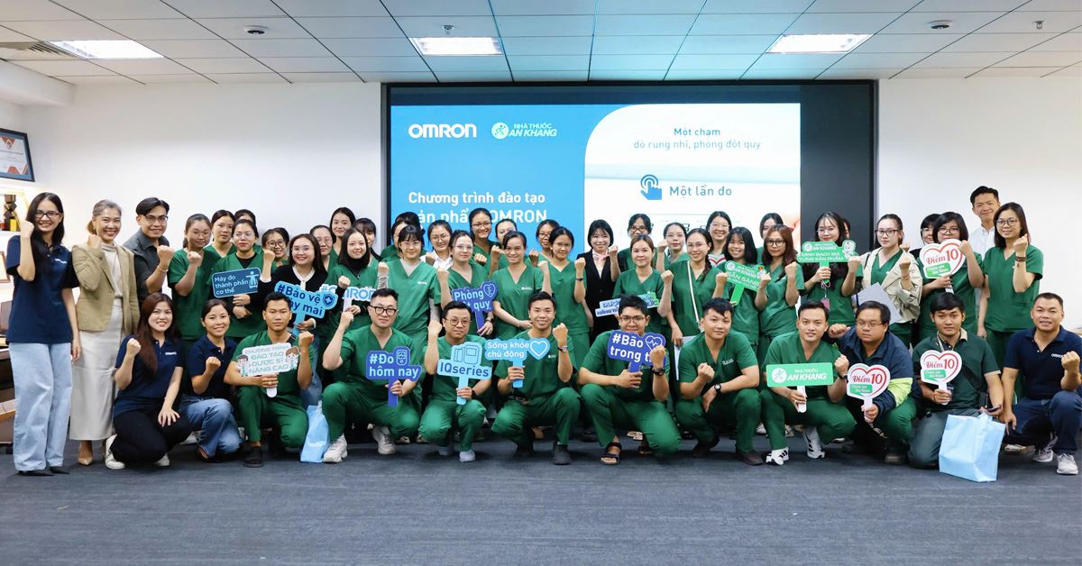 Nhà thuốc An Khang phối hợp cùng Omron Healthcare Việt Nam nâng cao kiến thức thiết bị y tế và kỹ năng tư vấn cho dược sĩ