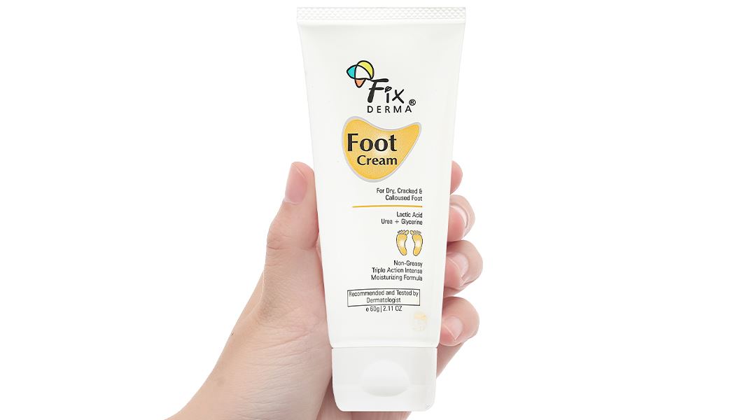 Kem dưỡng Fixderma Foot cấp ẩm làm mềm da gót chân