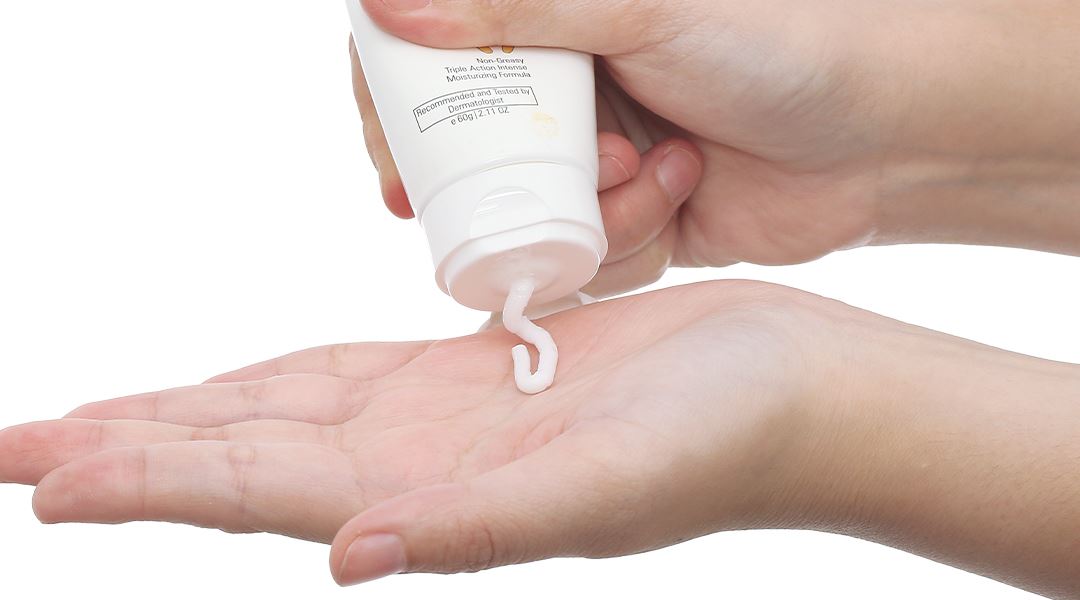 Kem dưỡng Fixderma Foot cấp ẩm làm mềm da gót chân