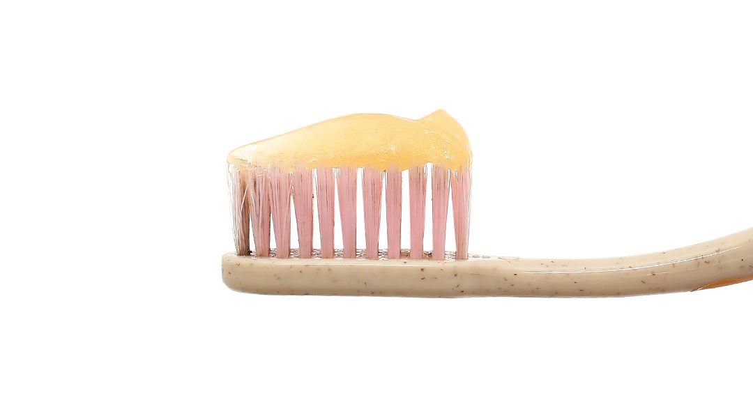 Kem đánh răng Dược Liệu Lipzo sạch nướu, ngừa chảy máu chân răng