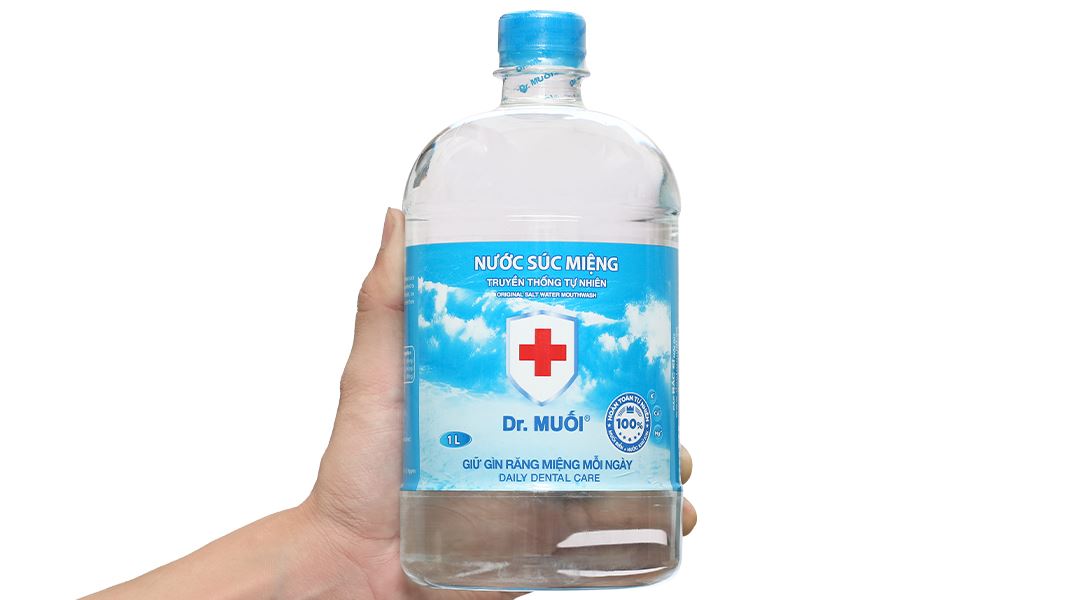 Nước súc miệng Dr. Muối ngừa vi khuẩn, giảm mùi hôi miệng