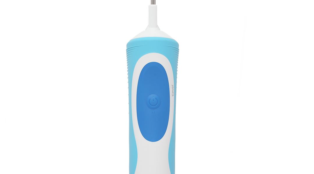 Bàn chải điện Oral-B Vitality Ultrathin Blue D12.513