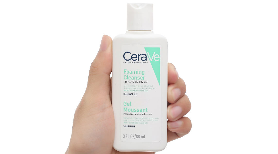 Sữa rửa mặt CeraVe Foaming Cleanser làm sạch sâu cho da dầu, da thường