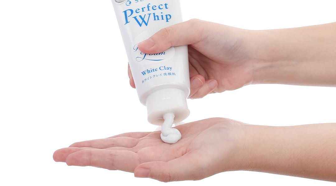 Sữa rửa mặt Senka Perfect Whip White Clay làm sạch, dưỡng ẩm, sáng da