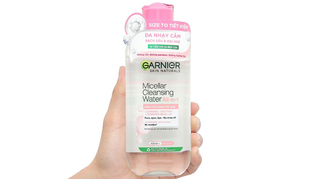 Nước tẩy trang Garnier All in 1 giúp làm sạch sâu cho da nhạy cảm