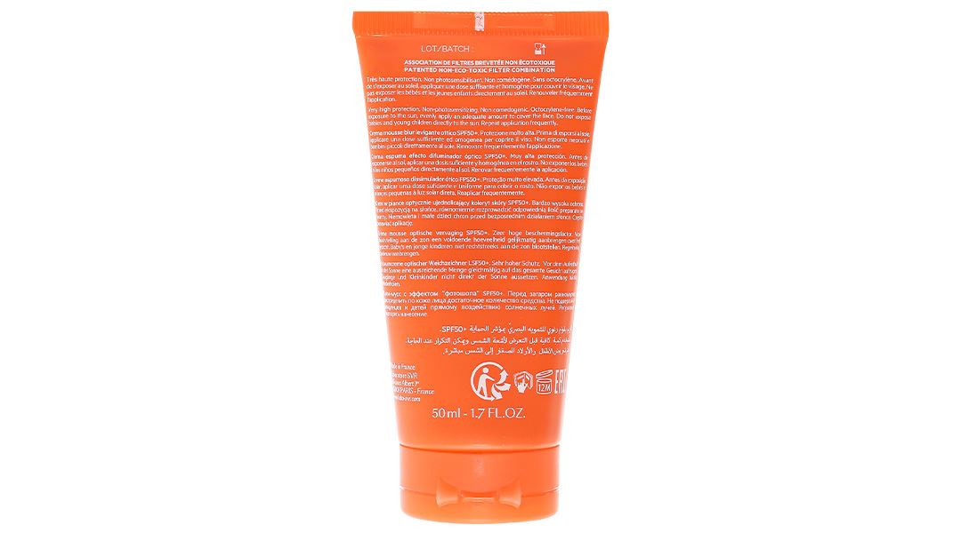 Kem chống nắng SVR Sun Secure Blur SPF50+ giúp che khuyết điểm